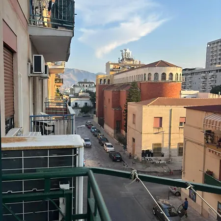 Alessandra Guesting House - Apartman Palermo